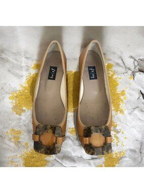 FRENCH SOLE New York Tan Patent Leather Flats Size 6